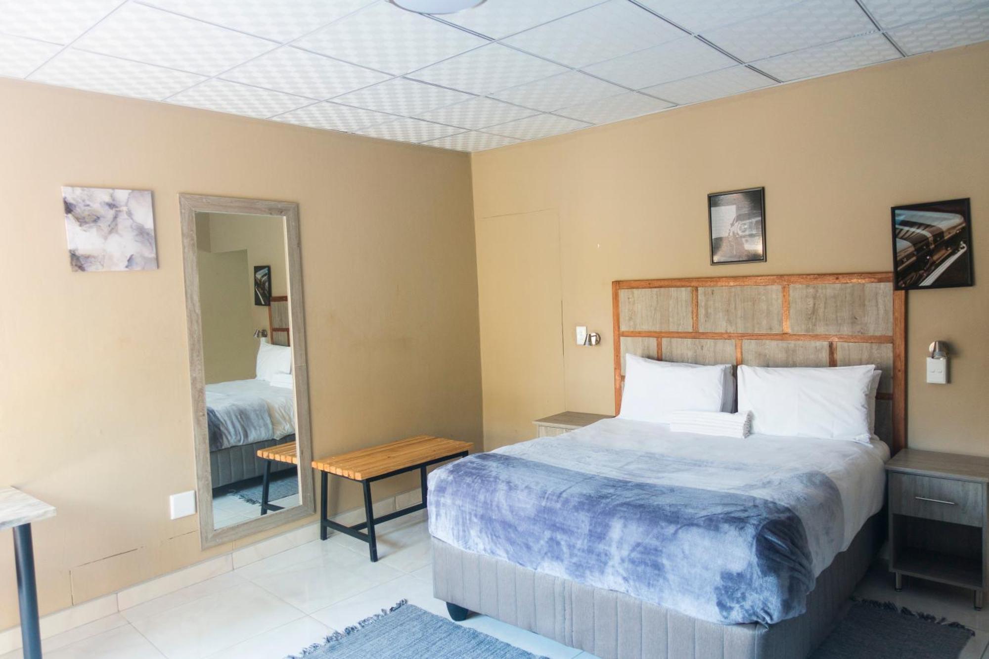 Ondangwa Rest Camp Bed & Breakfast ภายนอก รูปภาพ