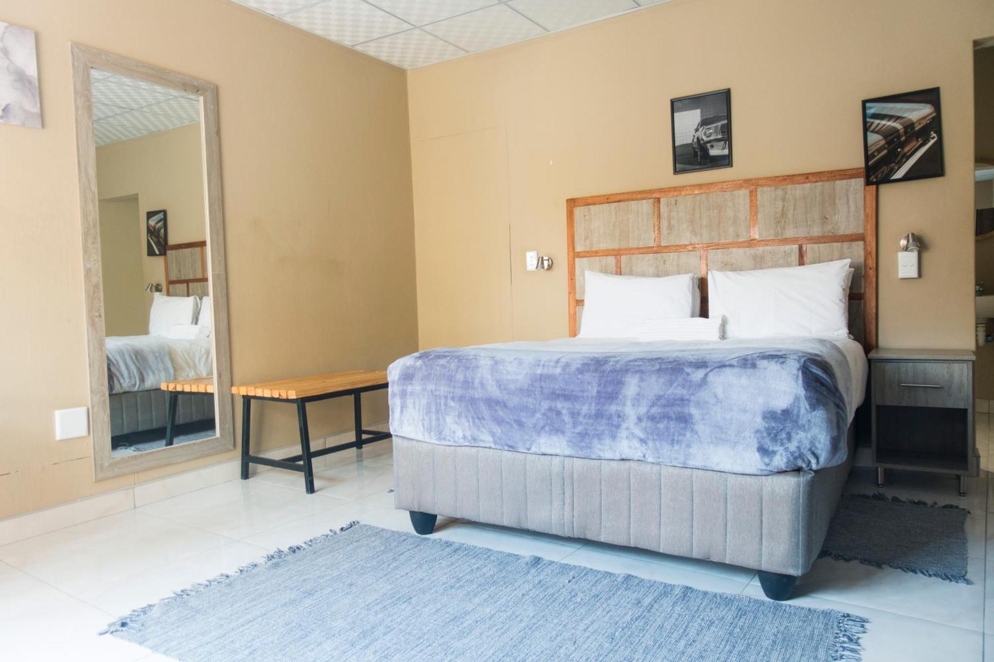 Ondangwa Rest Camp Bed & Breakfast ภายนอก รูปภาพ
